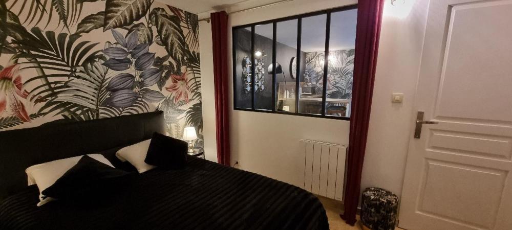 Le Patio / Les Suites Romantiques Du Grenier A Sel Honfleur Exterior foto